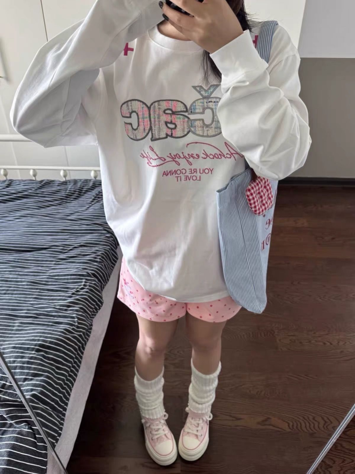 2026 Korean Style Embroidered Long Sleeve T-Shirt for Women Loose Fit - Image 2