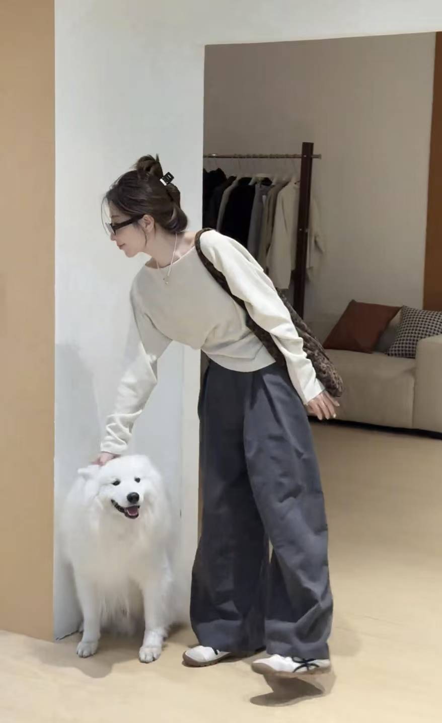 Autumn New Arrival Women's Two-Piece Knit Top and Wide-Leg Paperbag Pants Set - Casual Slimming Outfit - Image 2