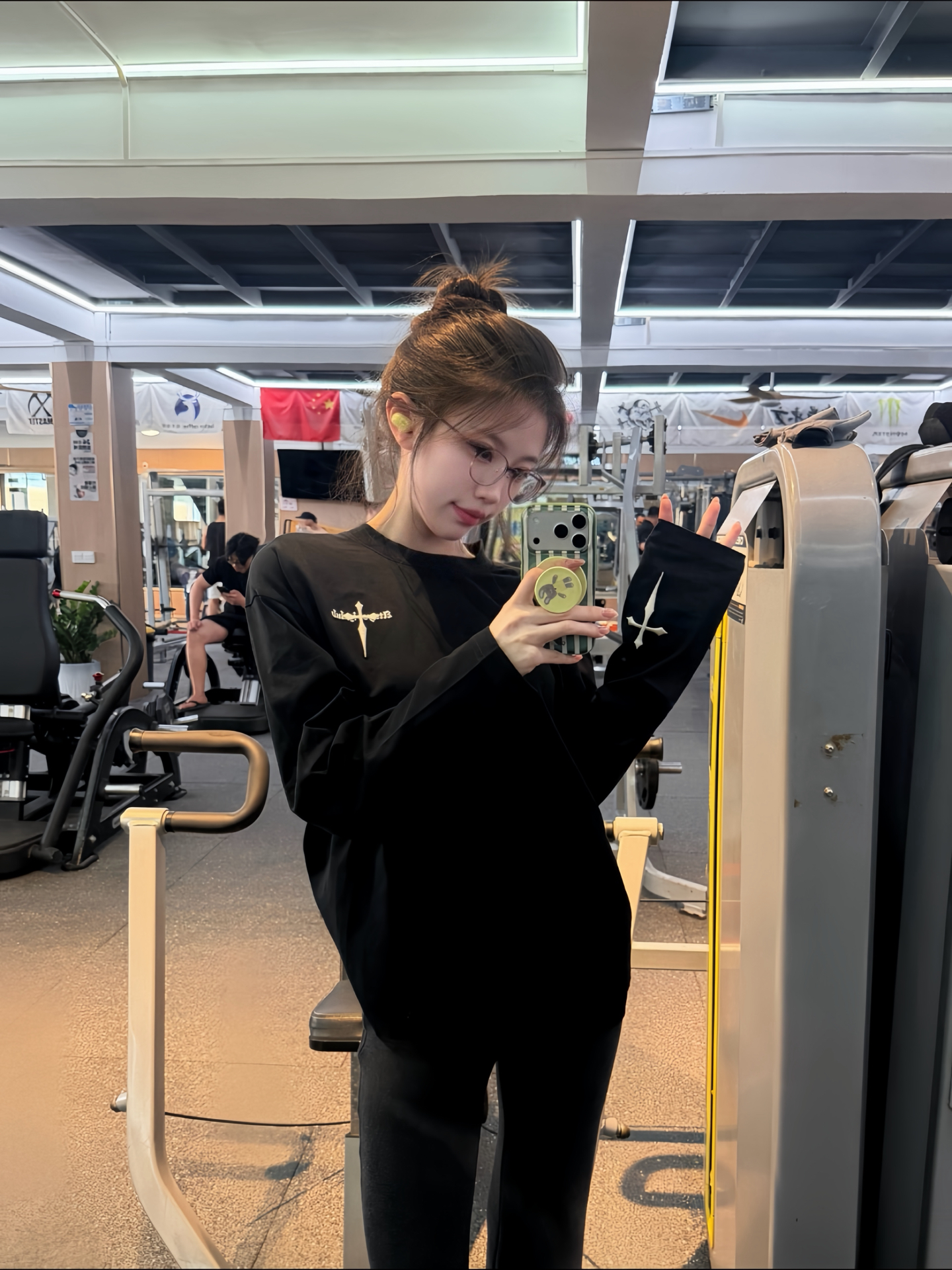 Embroidered Cotton Long Sleeve T-Shirt for Women and Men - Image 3