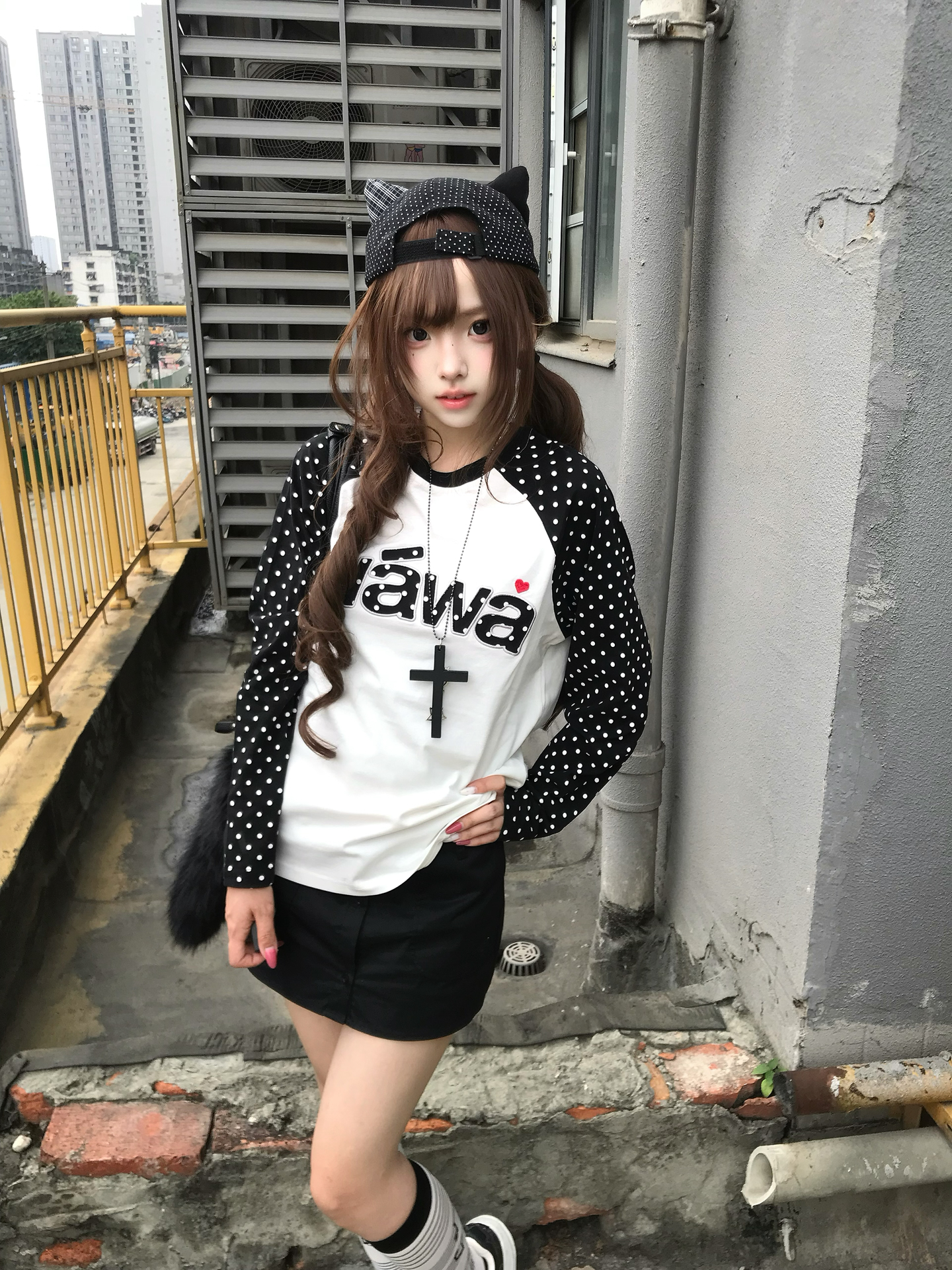 Women's Cotton Long Sleeve Polo Shirt with Embroidered Patch and Dot Pattern - Image 3