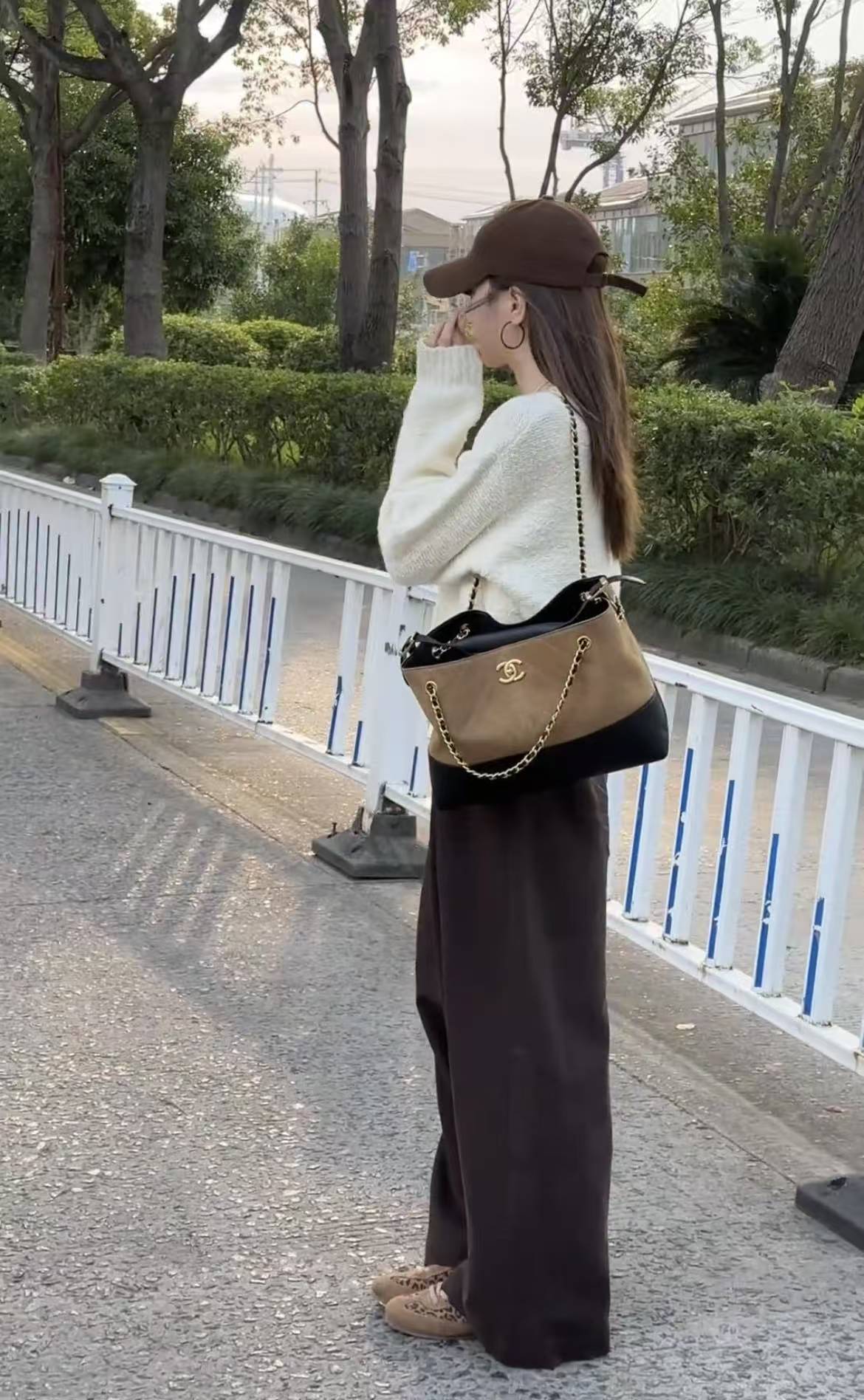 Women's Fall Two-Piece Sweater and Wide-Leg Paperbag Pants Set - Image 3