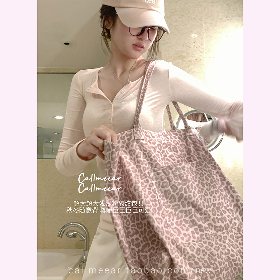 Women's Slim Fit Long Sleeve T-Shirt with Polka Dots and Polo Collar - Image 5